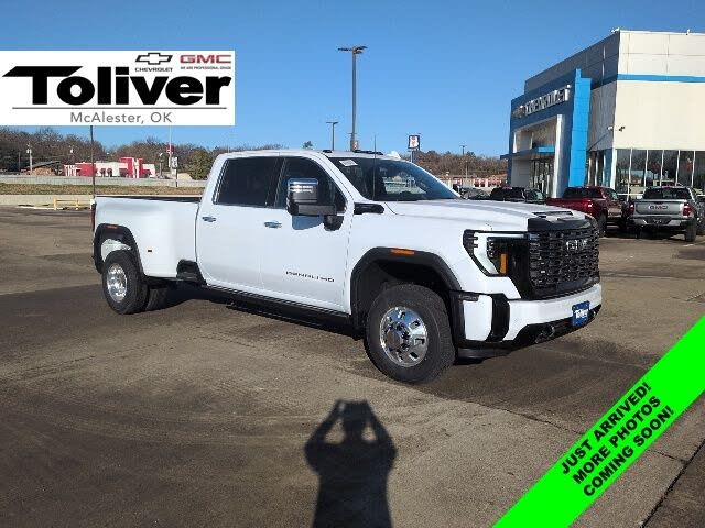 2026 GMC Sierra 3500HD Denali Ultimate Crew Cab 4WD