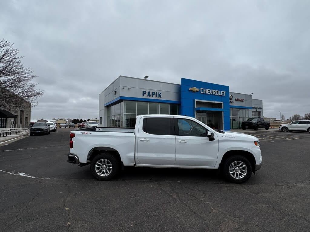 2023 Chevrolet Silverado 1500 LT Crew Cab 4WD
