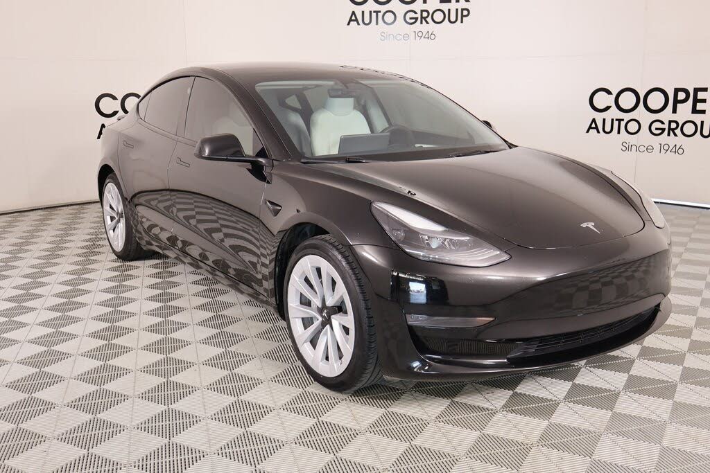 2023 Tesla Model 3 RWD