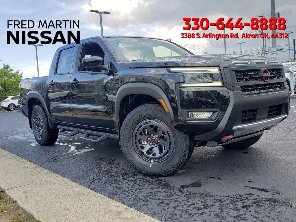 2025 Nissan Frontier PRO-4X Crew Cab 4WD