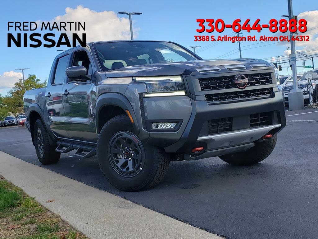 2025 Nissan Frontier PRO-4X Crew Cab 4WD