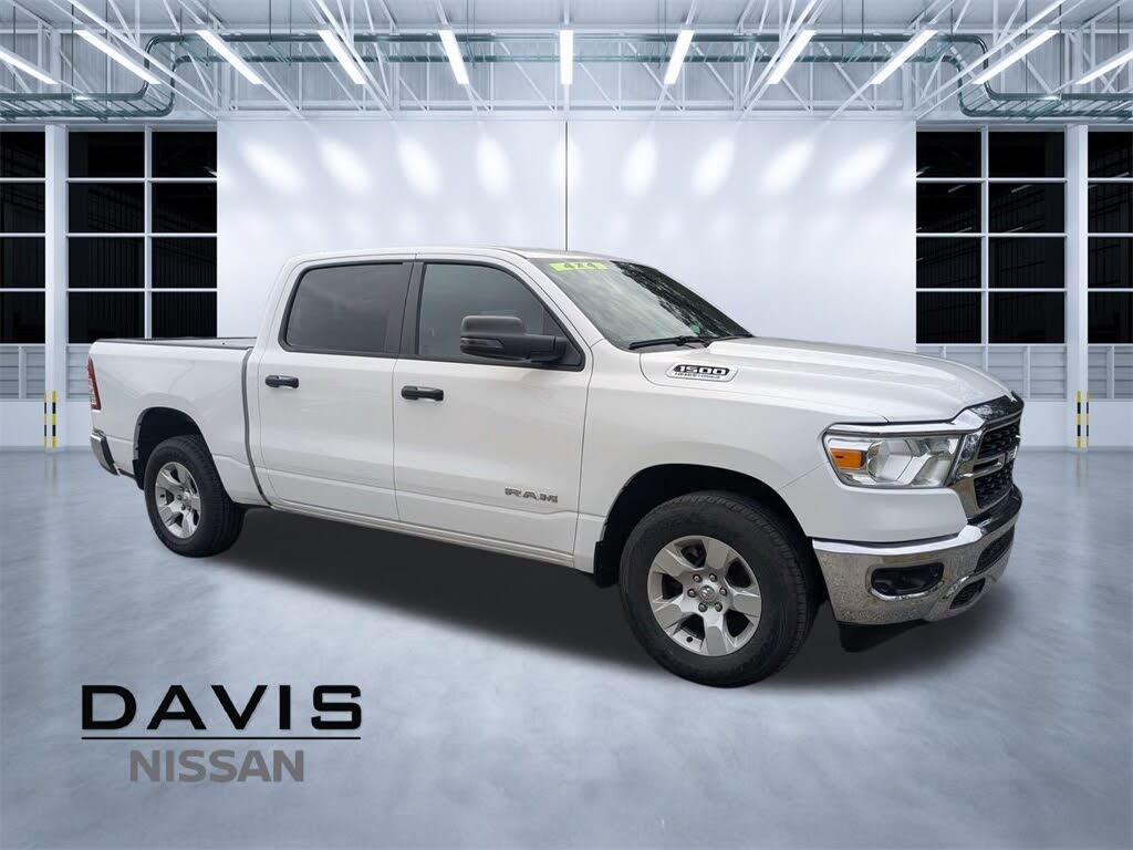 2024 RAM 1500 Big Horn Crew Cab 4WD