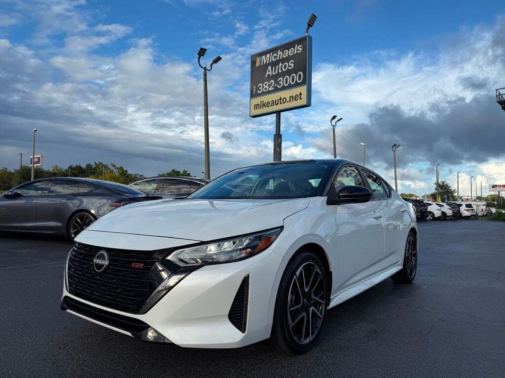 2025 Nissan Sentra SR FWD