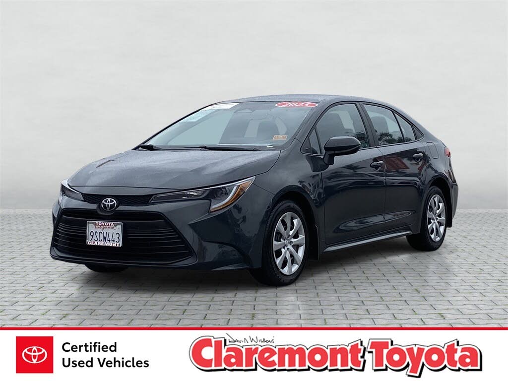 2025 Toyota Corolla LE FWD