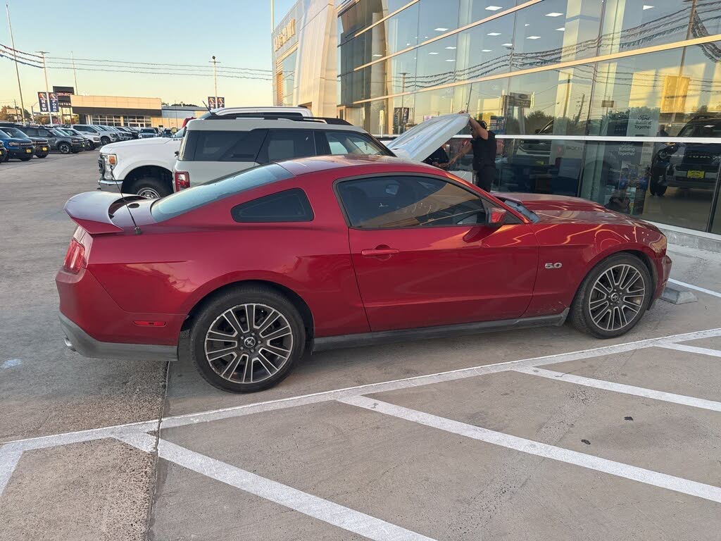 2012 Ford Mustang GT Premium Coupe RWD