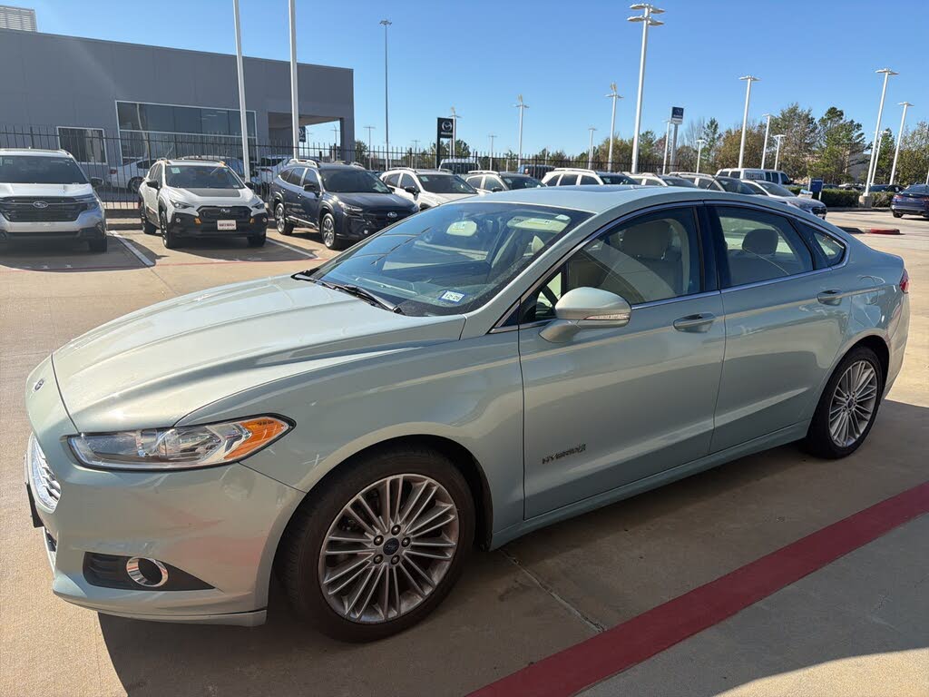 2014 Ford Fusion Hybrid SE FWD
