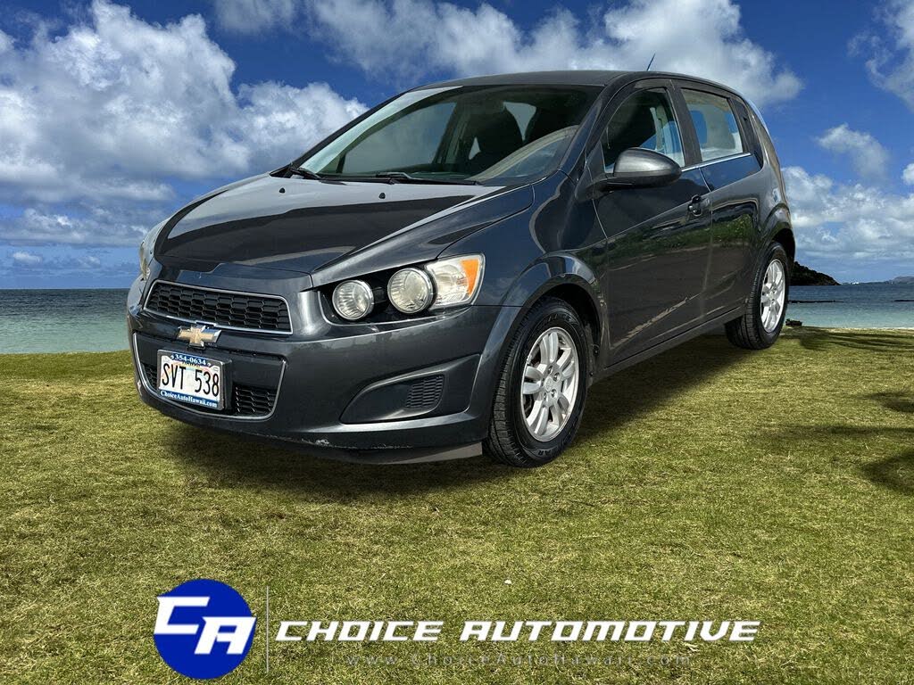 2016 Chevrolet Sonic LT Hatchback FWD