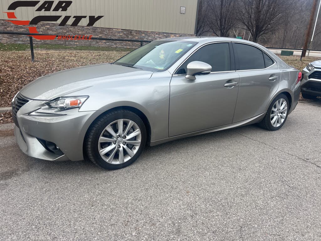 2016 Lexus IS 200t RWD