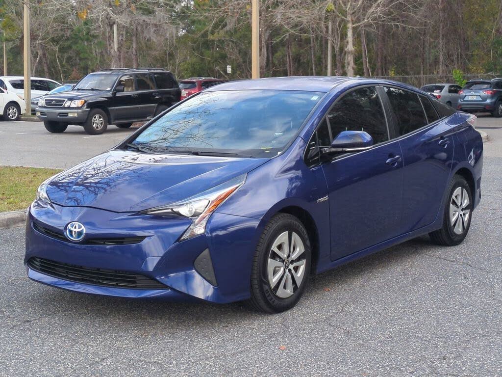 2016 Toyota Prius Three FWD