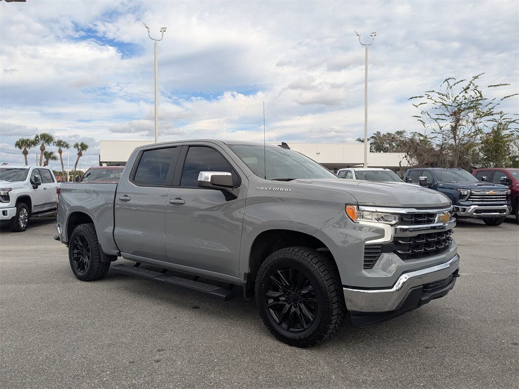 2024 Chevrolet Silverado 1500 LT Crew Cab 4WD