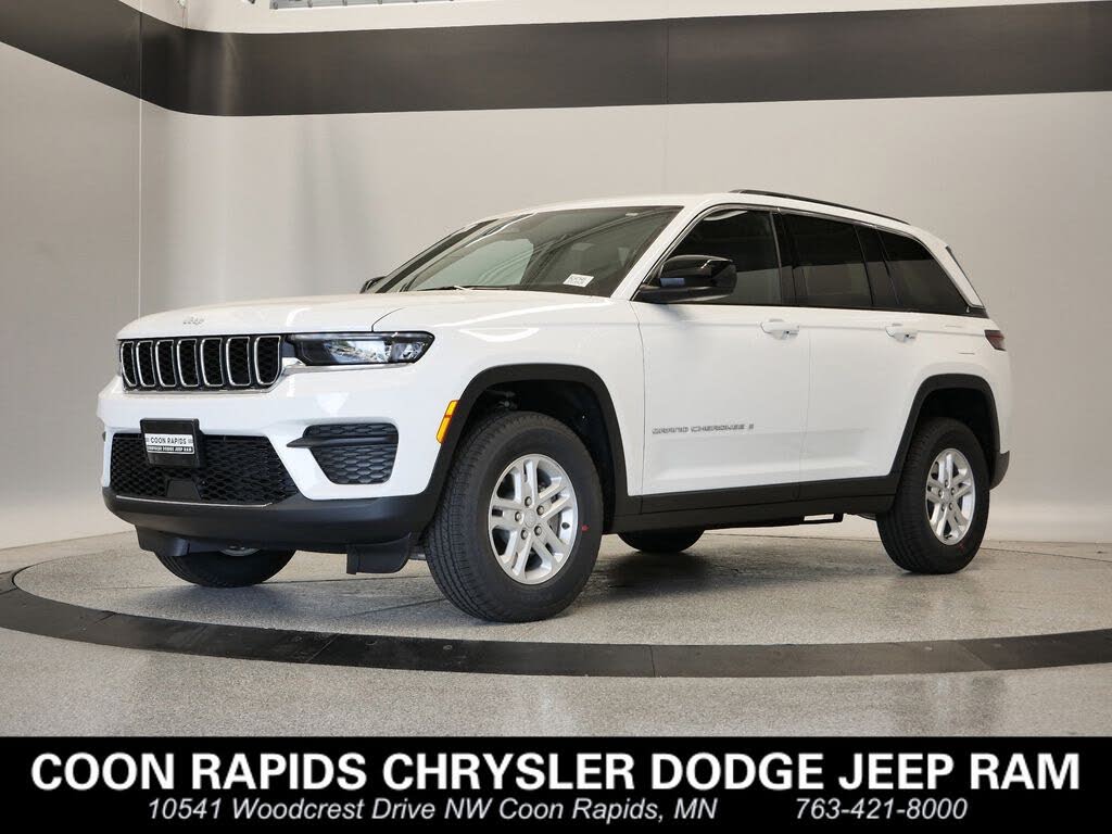 2025 Jeep Grand Cherokee Laredo 4WD