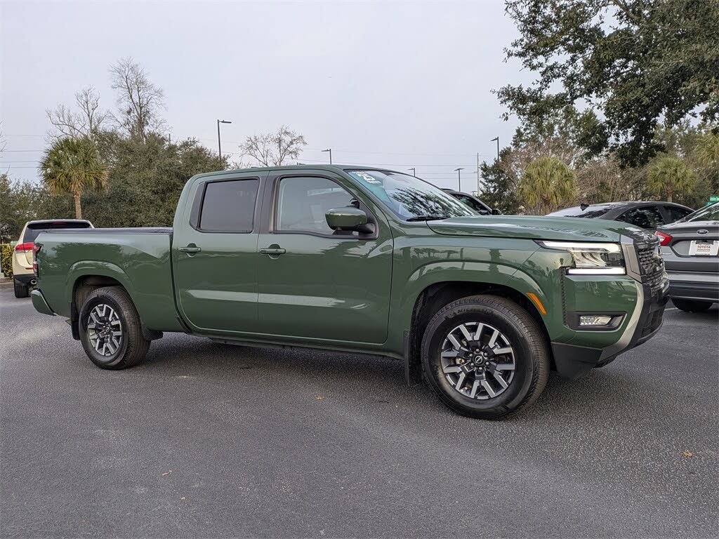 2025 Nissan Frontier SL Crew Cab LB RWD