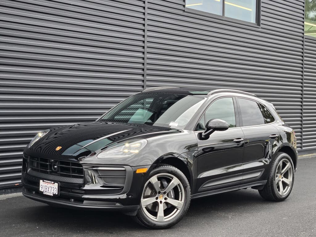 2025 Porsche Macan
