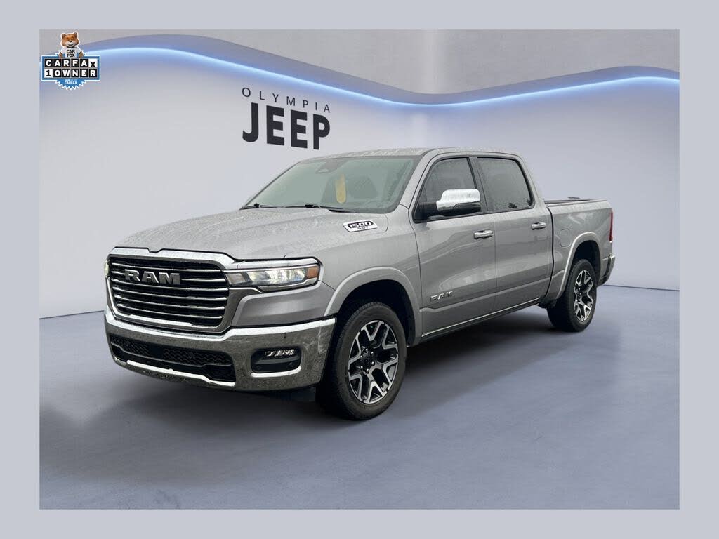 2025 RAM 1500 Laramie Crew Cab 4WD