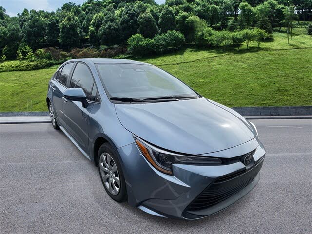 2025 Toyota Corolla LE FWD