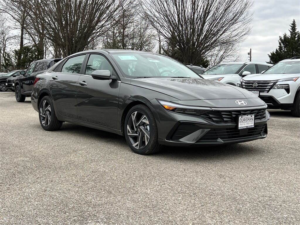 2026 Hyundai Elantra Limited FWD