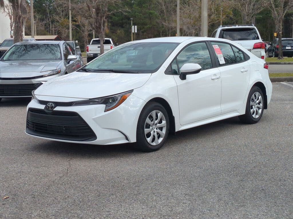 2026 Toyota Corolla LE FWD