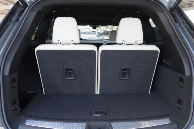 2022 Cadillac Escalade ESV Premium Luxury RWD