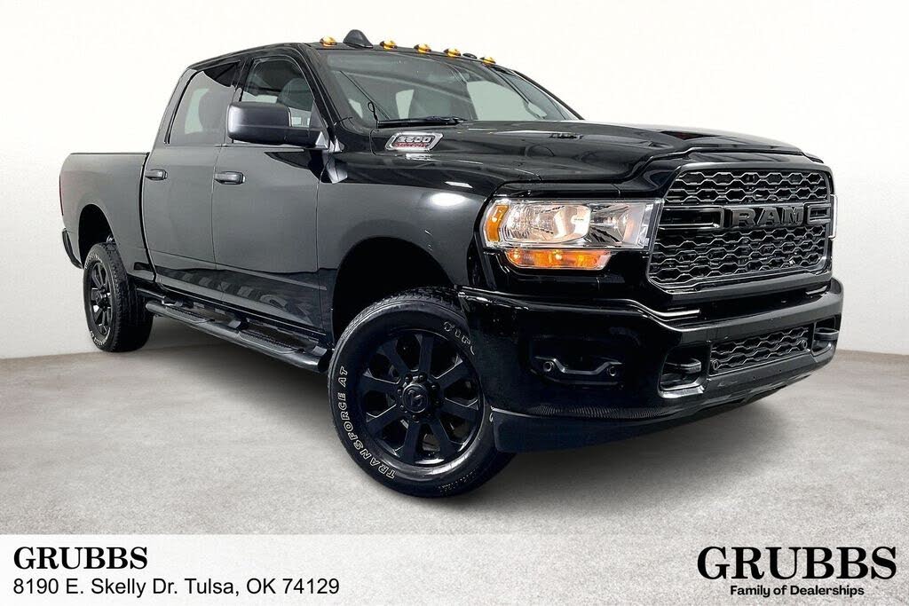 2022 RAM 2500 Tradesman Crew Cab 4WD