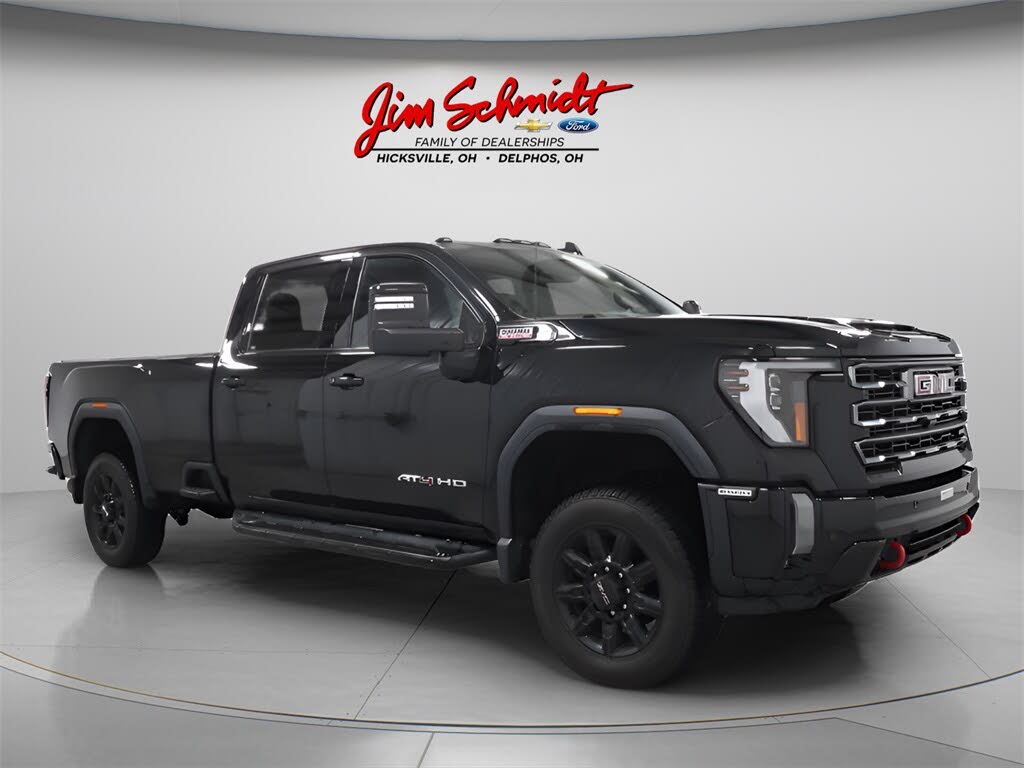 2024 GMC Sierra 2500HD AT4 Crew Cab 4WD