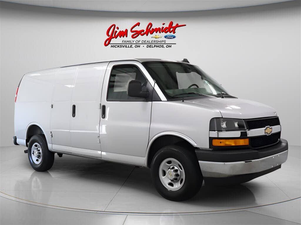2025 Chevrolet Express Cargo 2500 RWD