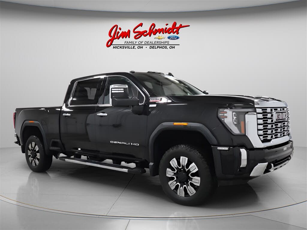 2025 GMC Sierra 2500HD Denali Crew Cab 4WD