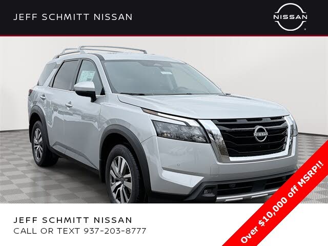 2025 Nissan Pathfinder SL 4WD