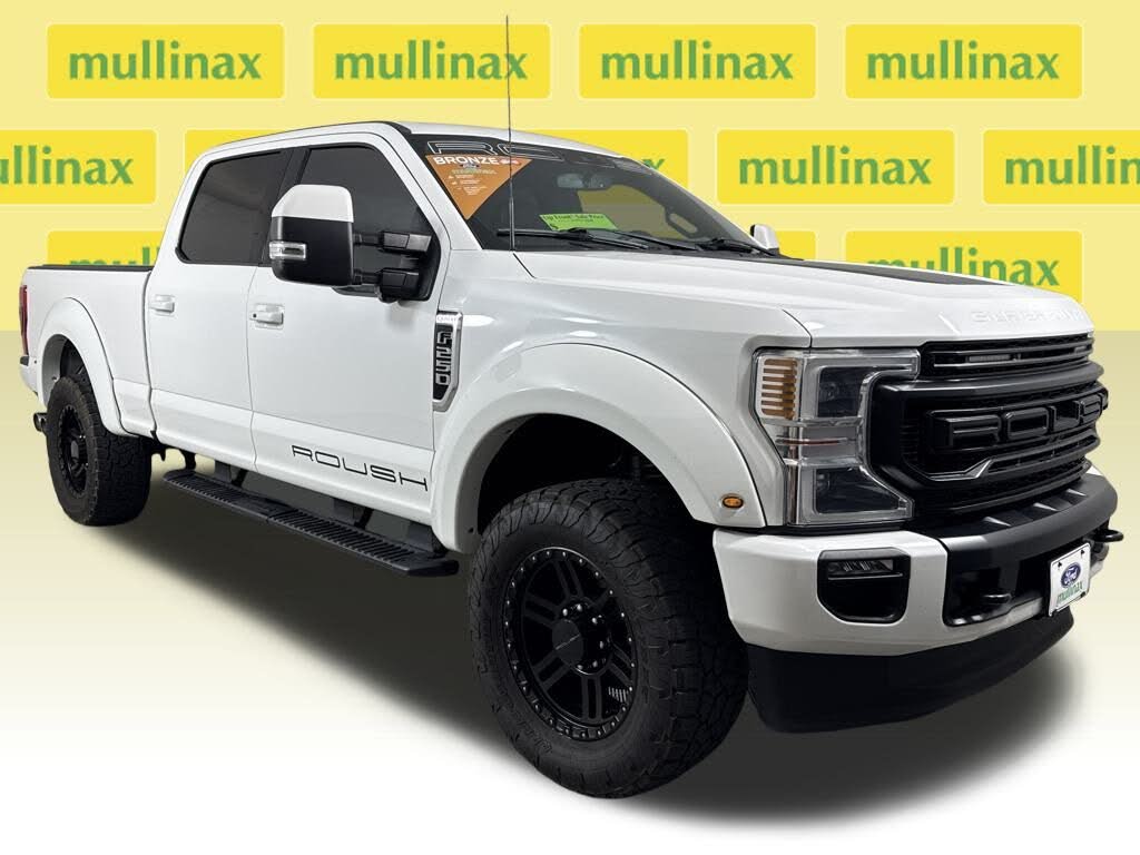 2022 Ford F-250 Super Duty Lariat Crew Cab 4WD