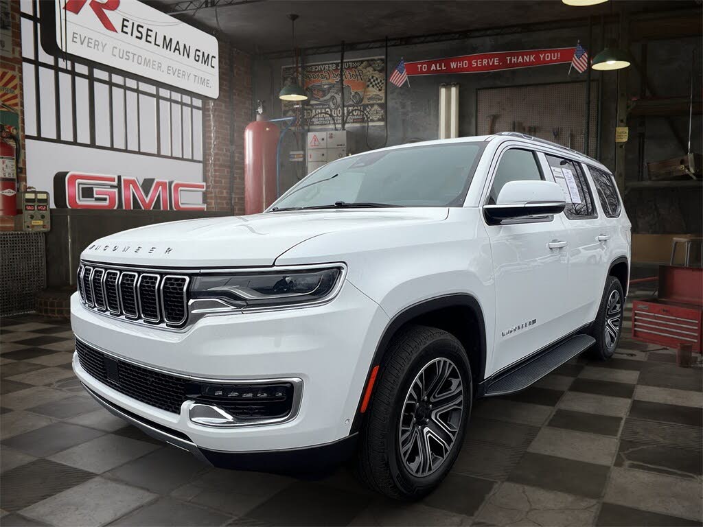 2022 Jeep Wagoneer Series III 4WD