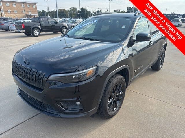 2023 Jeep Cherokee Altitude 4WD