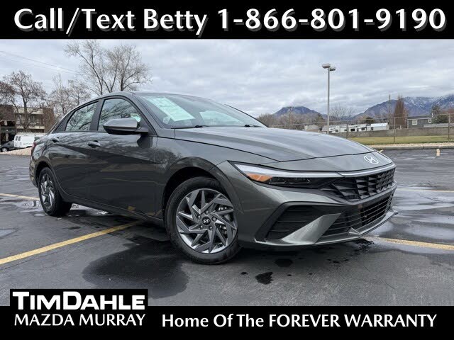 2024 Hyundai Elantra SEL FWD