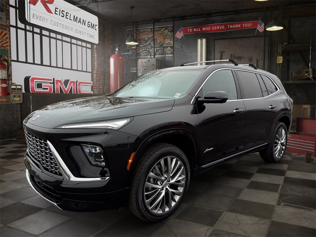 2025 Buick Enclave Avenir FWD
