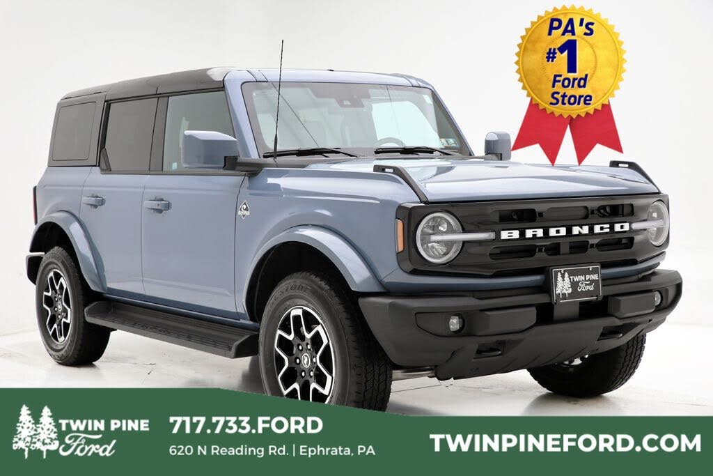 2025 Ford Bronco Outer Banks 4-Door 4WD