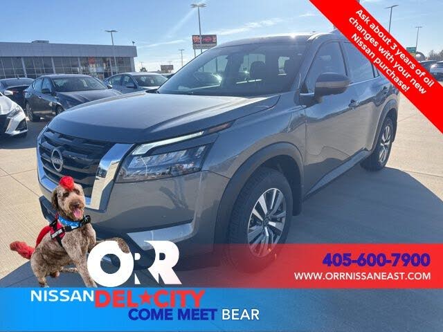 2025 Nissan Pathfinder SL FWD