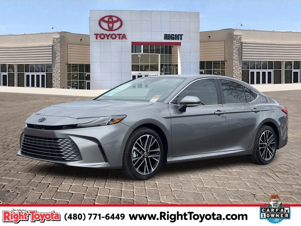 2025 Toyota Camry XLE FWD