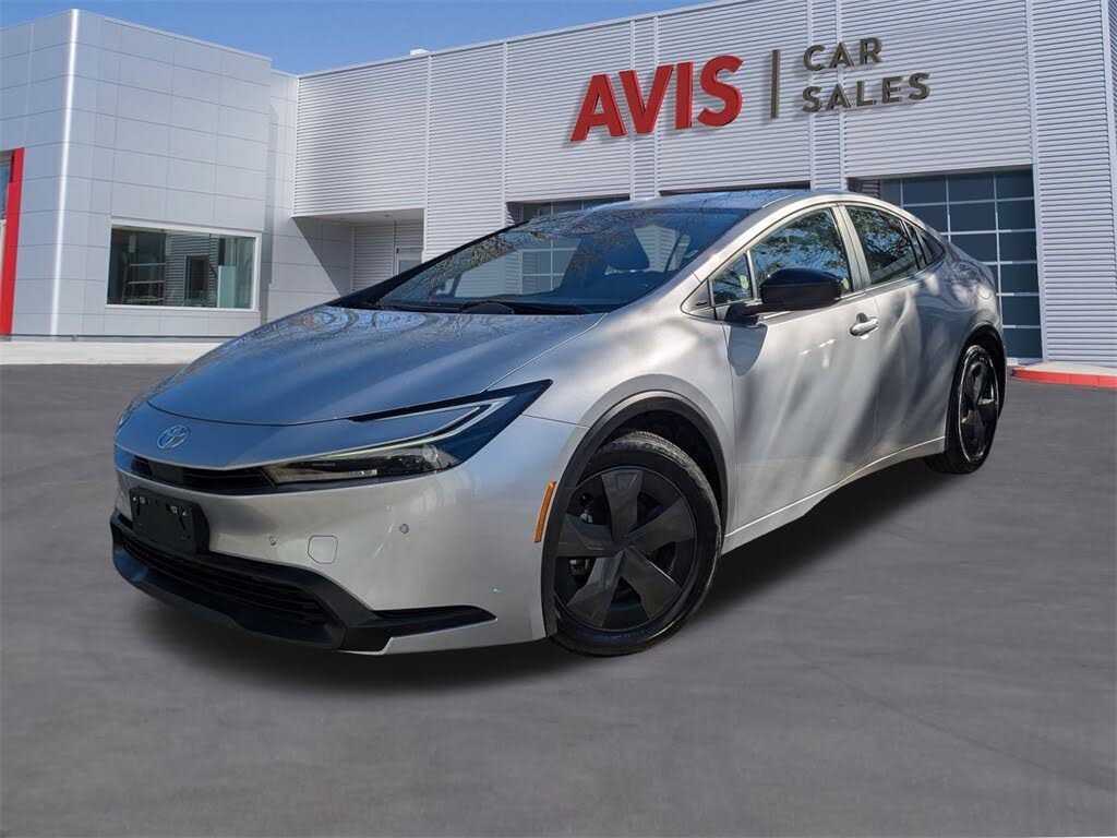 2025 Toyota Prius LE FWD