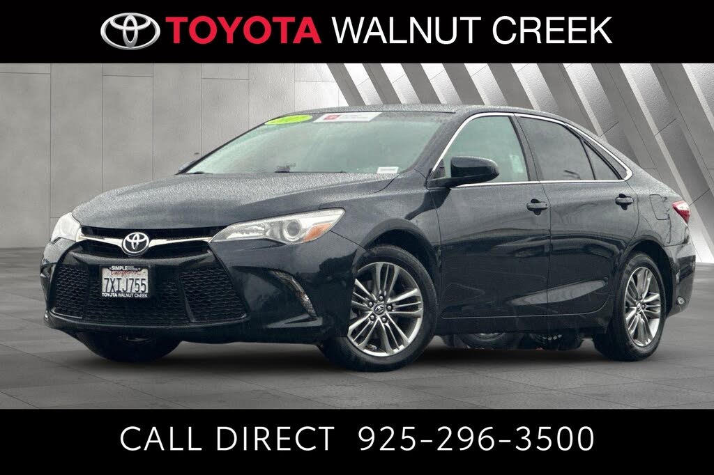 2017 Toyota Camry SE