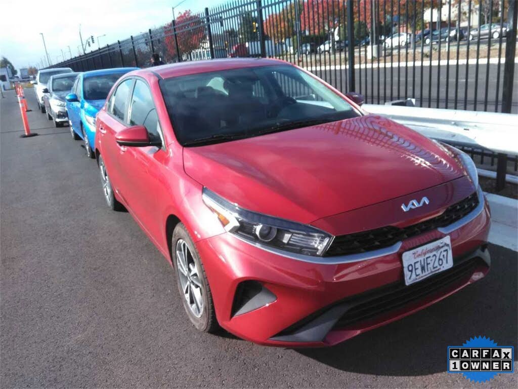 2023 Kia Forte LXS FWD