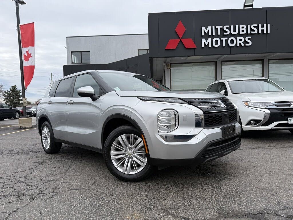 2024 Mitsubishi Outlander ES S-AWC