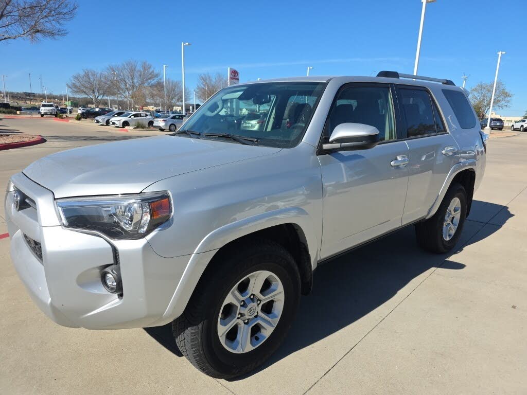 2024 Toyota 4Runner SR5 RWD