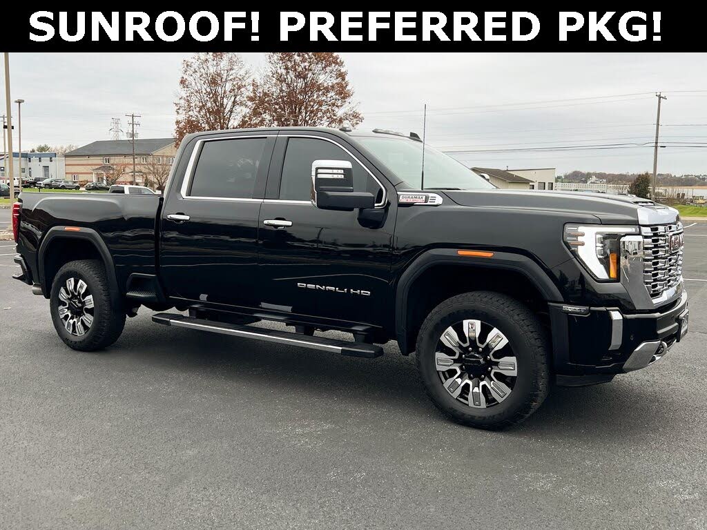 2025 GMC Sierra 2500HD Denali Crew Cab 4WD