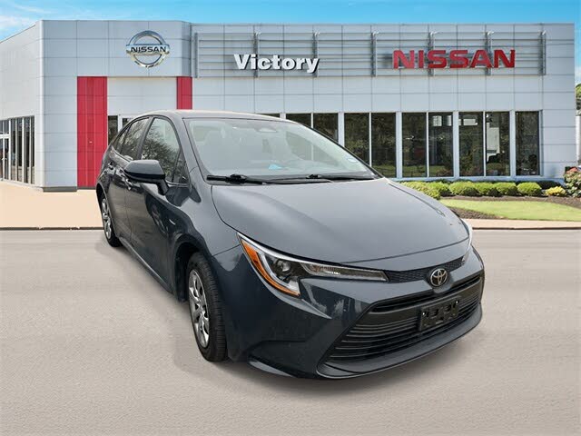 2025 Toyota Corolla LE FWD