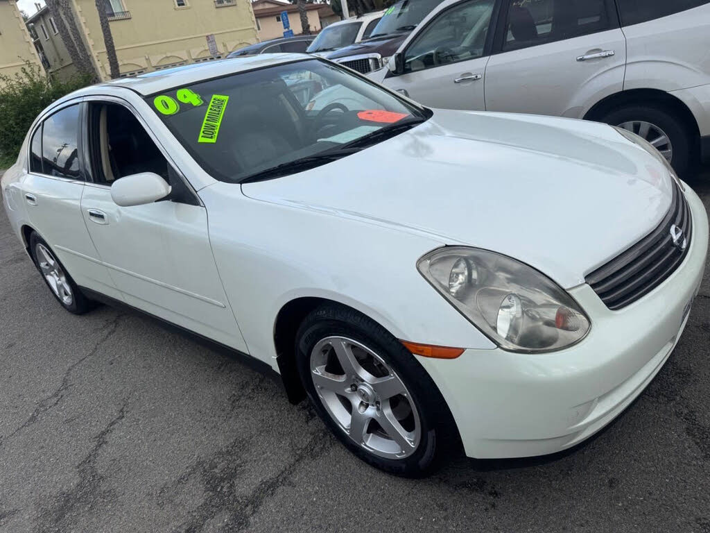 2004 INFINITI G35 Sedan RWD