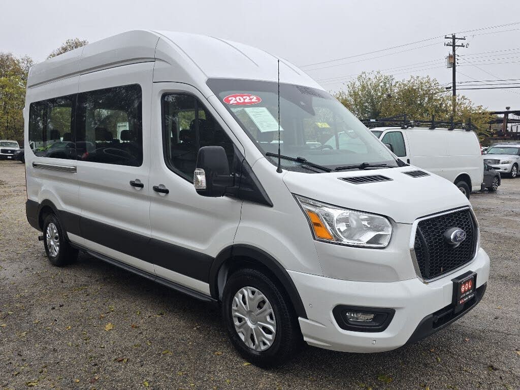 2022 Ford Transit Passenger 350 XLT High Roof LB RWD