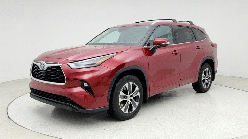2022 Toyota Highlander XLE AWD