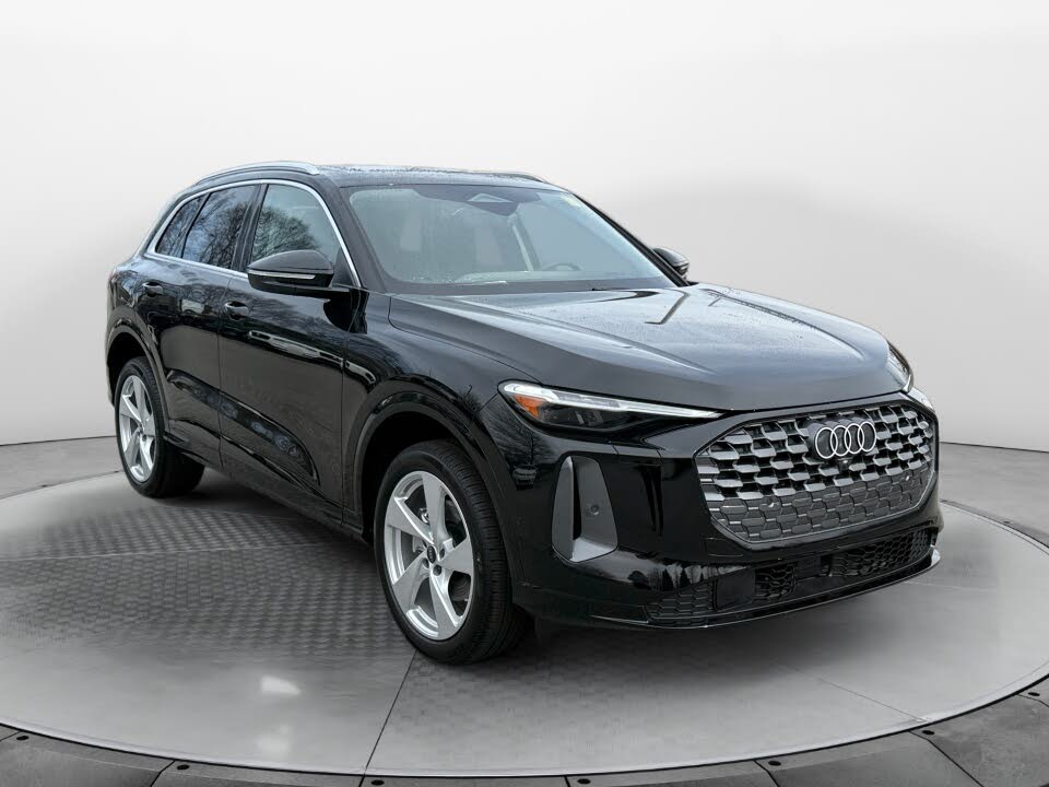 2025 Audi Q5 quattro Premium Plus 40 TFSI