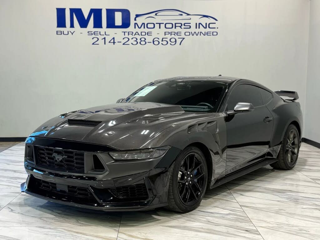 2025 Ford Mustang Dark Horse Fastback RWD