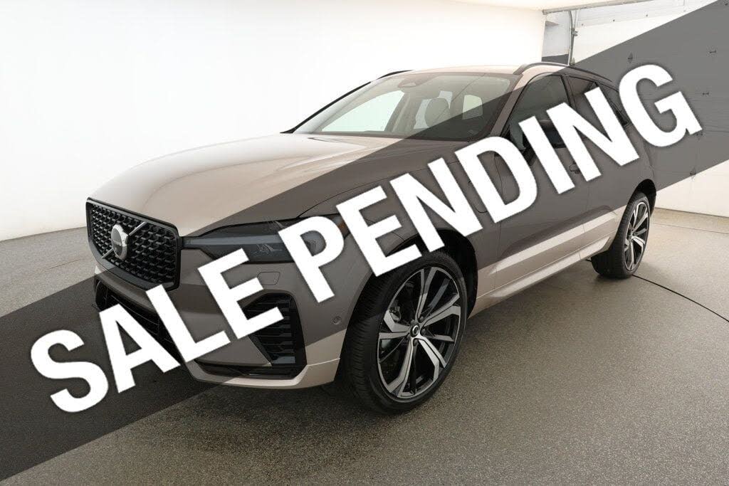 2025 Volvo XC60 Recharge T8 Ultra Dark Theme eAWD