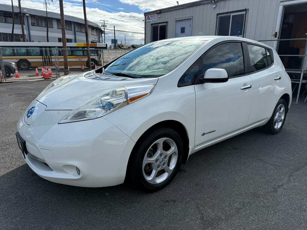 2013 Nissan LEAF SV