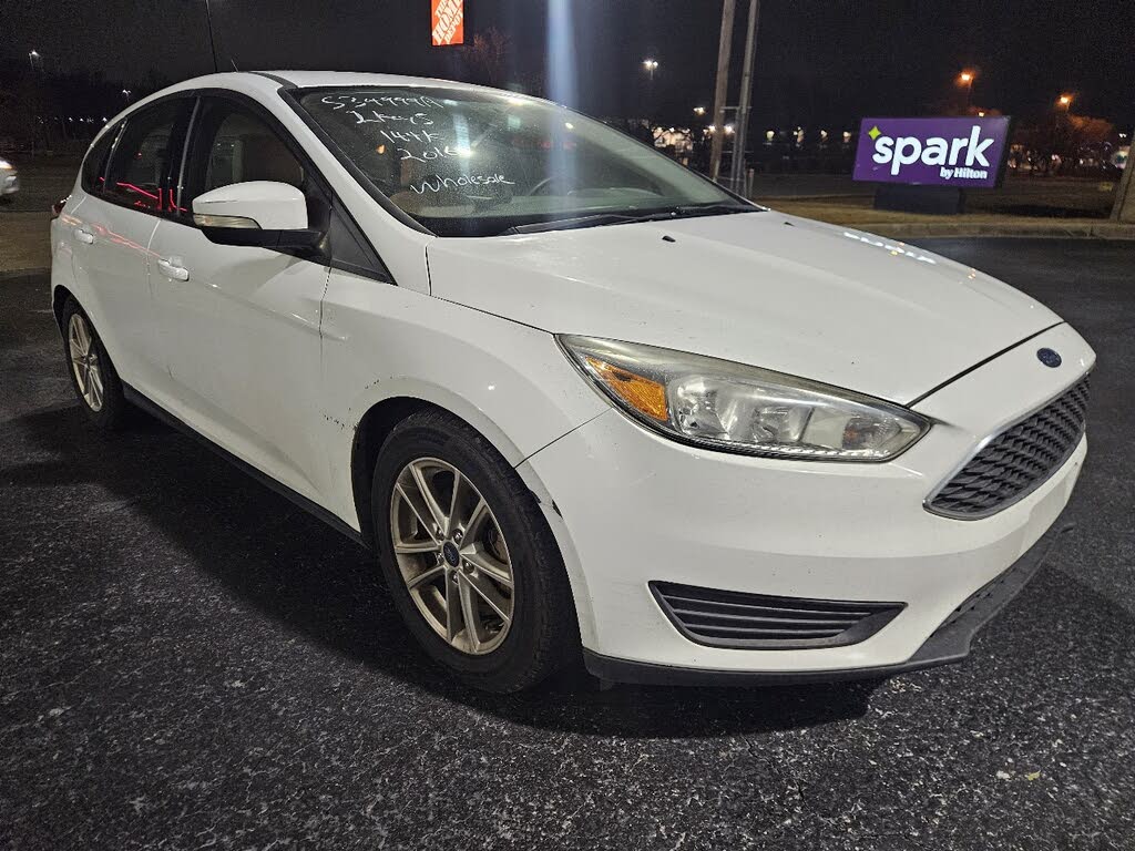 2016 Ford Focus SE Hatchback